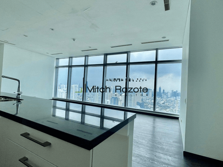 4 Bedroom Brand New Unit For Sale at Trump Tower Manila