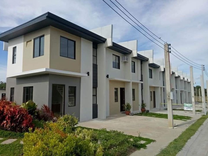 2-bedroom Townhouse For Sale (Preselling ) in Trece Martires Cavite
