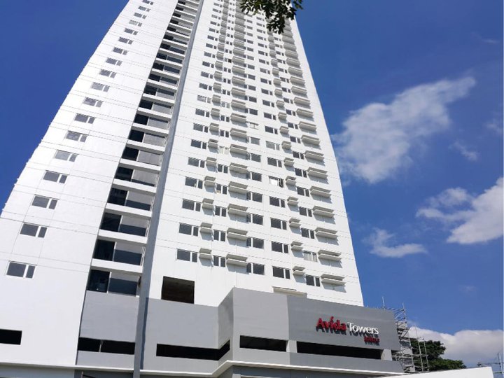 AVIDA TOWERS INTIMA Condo unit For Sale in Manila facing Makati Skylin