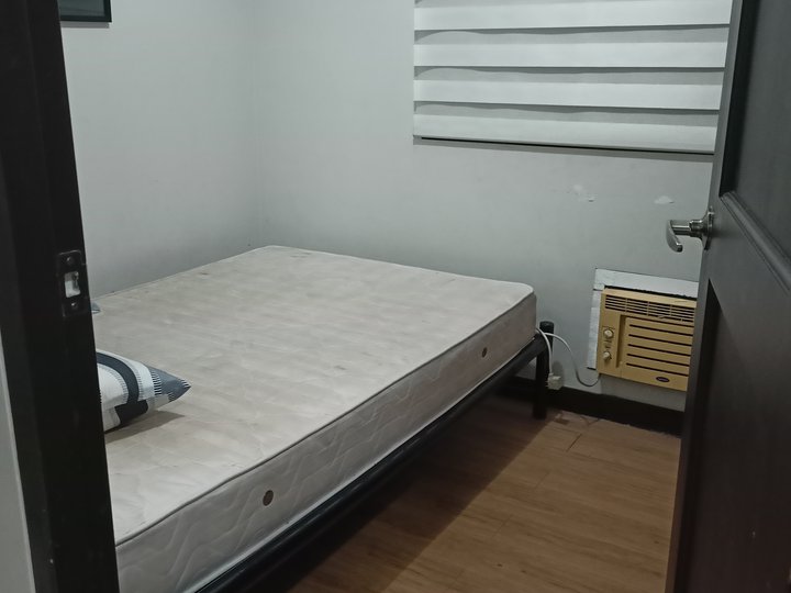 RUSH FOR SALE 3BR with Parking Pet Friendly in Bicutan Paranaque