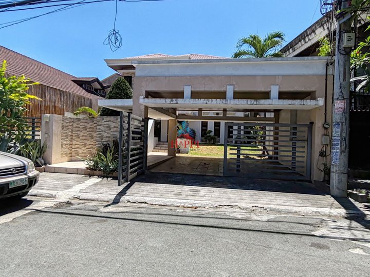 5-bedroom Single Detached House For Sale in Betterliving Subdivision
