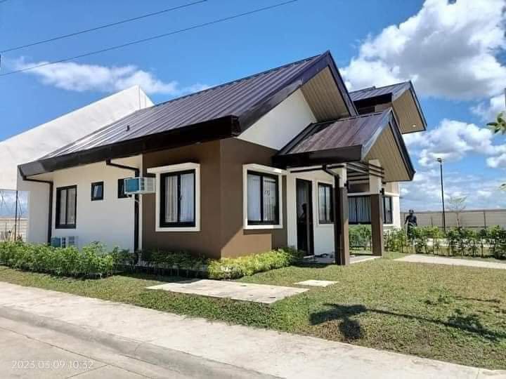 2-bedroom Single Attached House For Sale in Alabel Sarangani