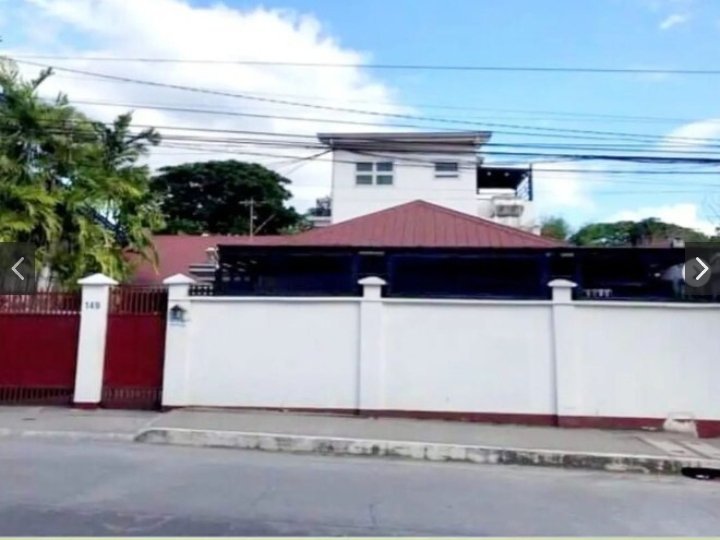 5 Bedroom at AFPOVAI Taguig for sale