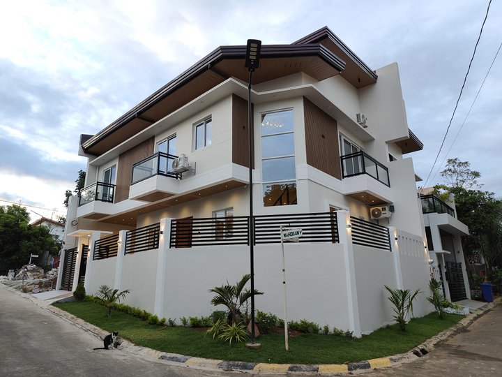Modern 4-Bedroom Corner House and Lot For Sale in Antipolo Rizal