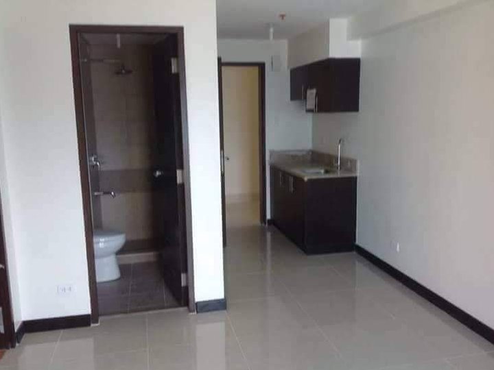 Rent to own Condo in Pioneer Mandaluyong City Ready for Occupancy