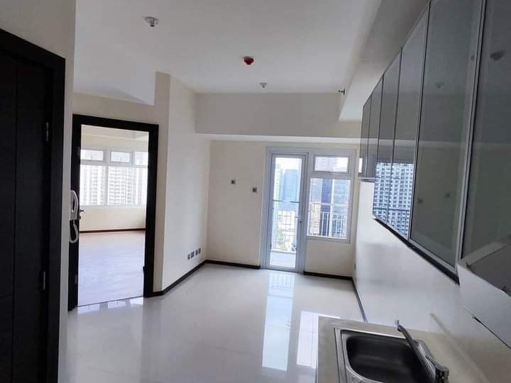 For Sale Affordable Rent to Own Ready for Occupancy Move in in 30 days In BGC Taguig