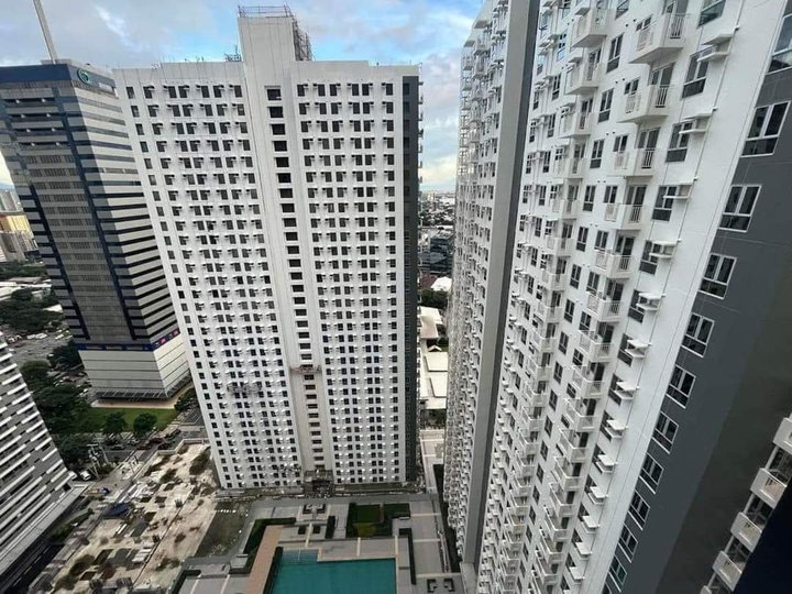 For sale Condo in Mandaluyong Rent to Own condo near BGC and Makati Cbd