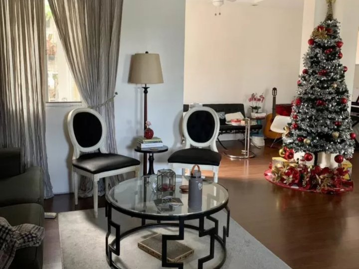 4-Bedroom Fully Furnished Cozy Double Flex House, south forbes villas