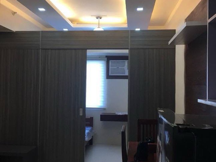 1BR Condo in Green Residences