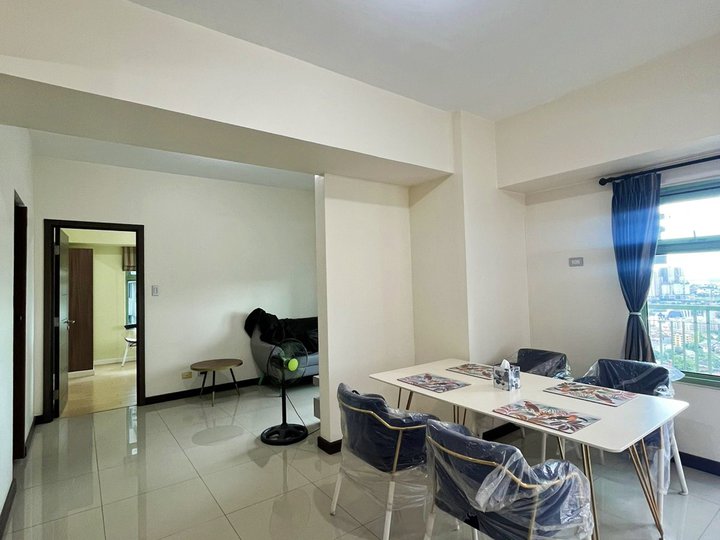 2BR Condo For Sale in The Magnolia Residences, near LRT 2 Gilmore Station