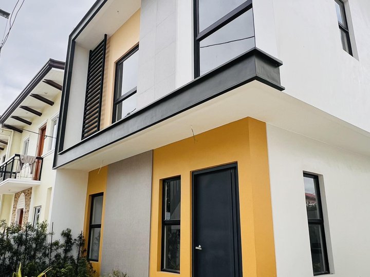 3-Bedroom Single Attached House For Sale by Westholmes Residences