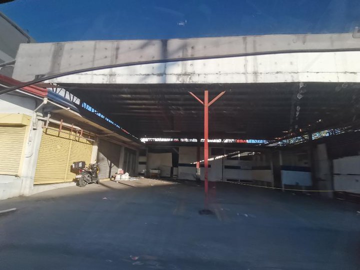 Pre-Owned 541 sqm 2-Floor - Warehouse-like Commercial Property For Sale in Santa Rosa Laguna