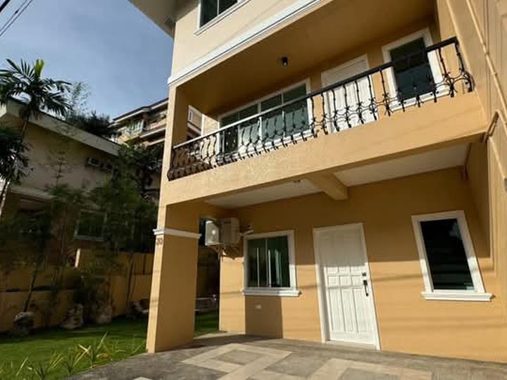 4-Bedroom House for Sale in Hacienda Salinas Subdivision Lahug Cebu