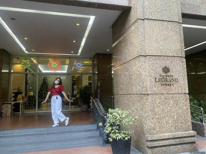 Fully furnished condo unit for sale at Le grand tower 1 quezon city