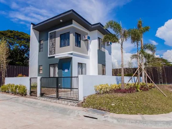 Phirst Park Town house and Single Attached in North
