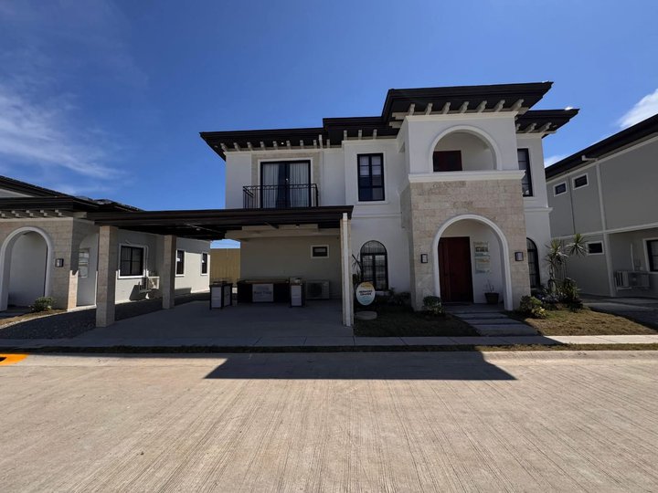 HERMOSO GRANDE - ROYAL PALMS BOHOL 6-bedroom Single Detached House in Panglao Bohol