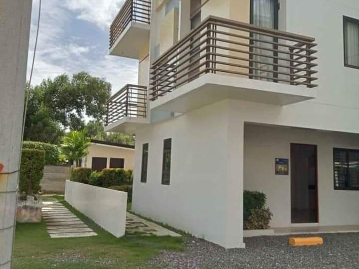 RFO 53.00 sqm 2-BR Condo with Parking For Sale in Talisay Cebu