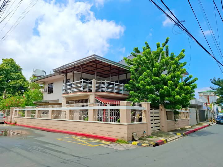 For Sale:  Corner House and Lot / Lot Only in San Juan City  House and Lot Det Details: