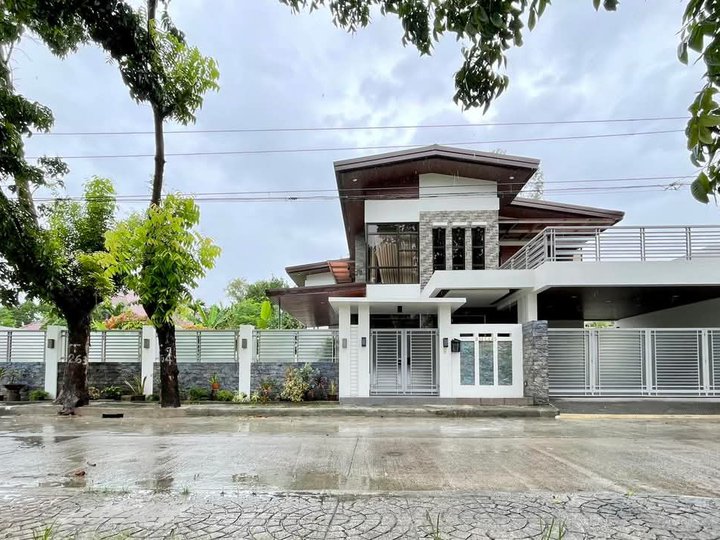 Pre-Owned 5-bedroom Single Detached House For Sale in San Fernando Pampanga