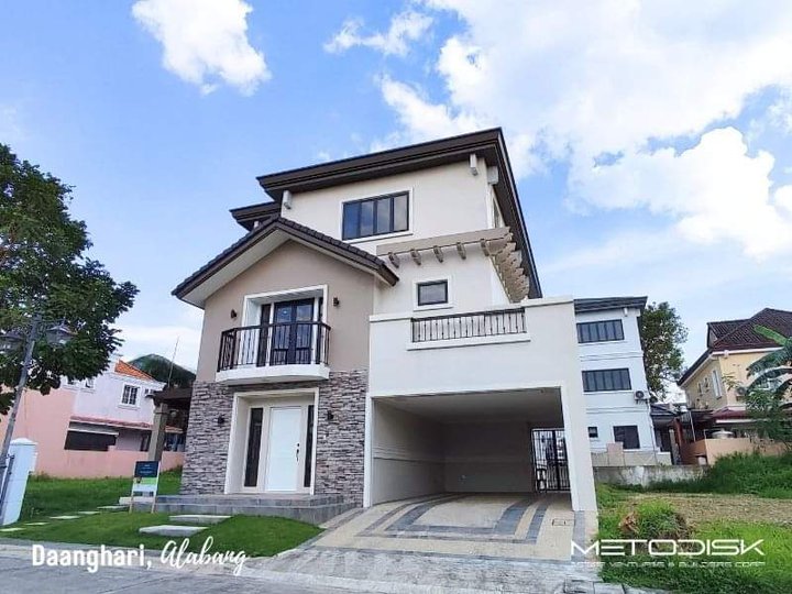 Ready for Occupancy House and Lot at Versailles Alabang