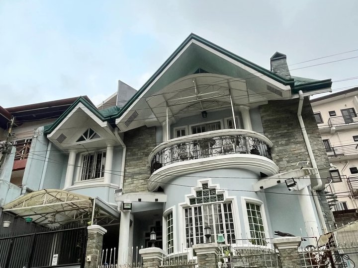 Pre-Owned 8-bedroom Single Detached House For Sale in Baguio Benguet