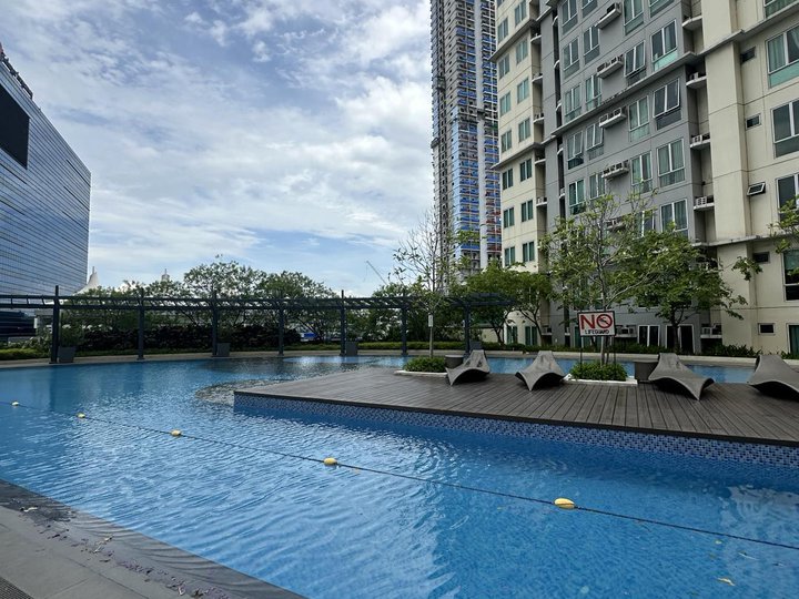 PET FRIENDLY RENT TO OWN CONDO RFO READY 13K MONTHLY  160k DP PIONEER WOODLAND MANDALUYONG