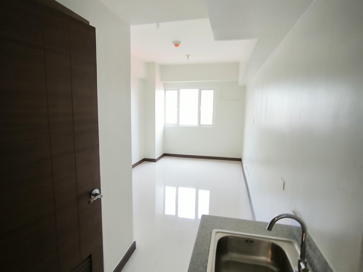 For rent condo in Pasay near Owwa BIR Cash and Carry and Cartimar Libertad