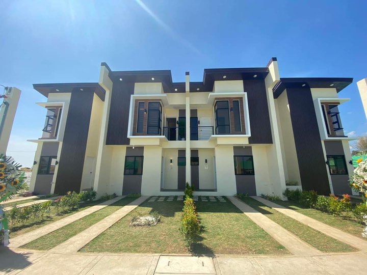3 b3droom townhouse for sale in abucay bataan