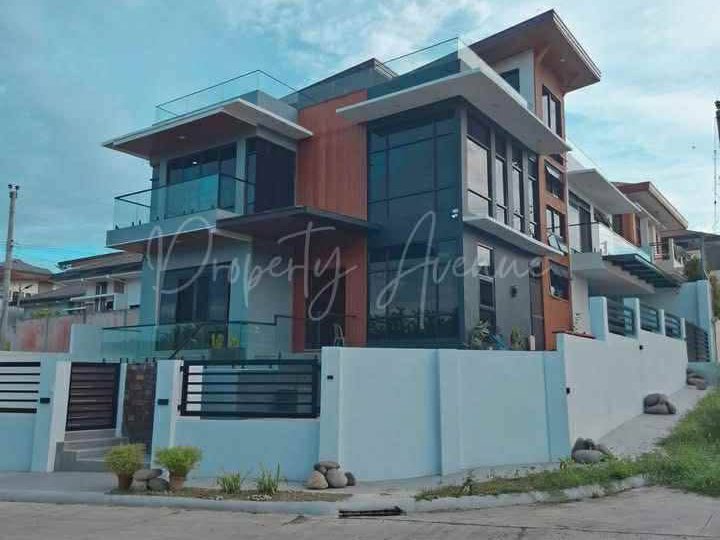 Illumina Homes Communal mansion for sale