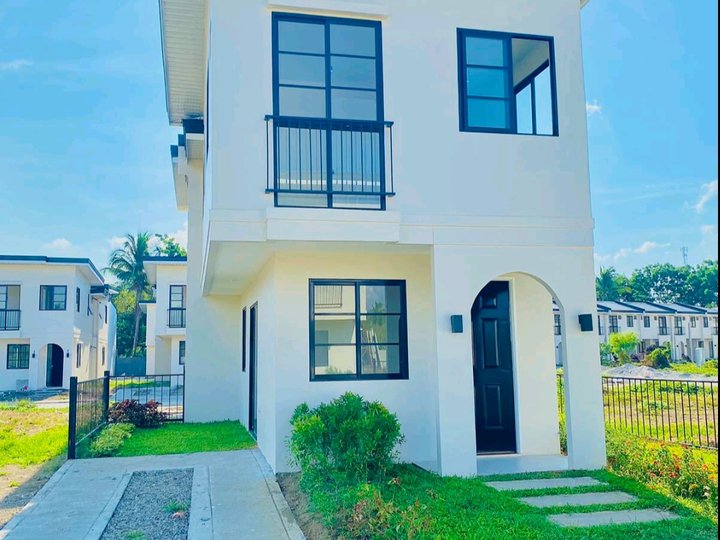 Single Attached Estate 3bedroom house in Candelaria Quezon