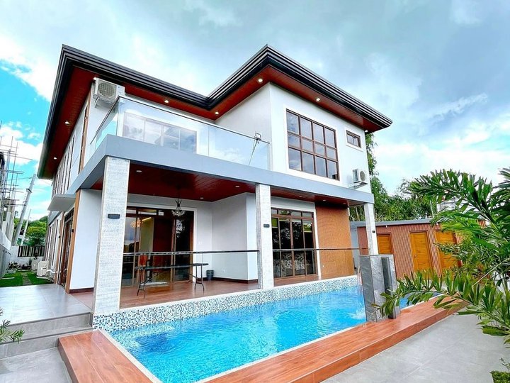 Overlooking 4BR Single Detached House with swimming pool for Sale in Highlands Pointe Havila Taytay