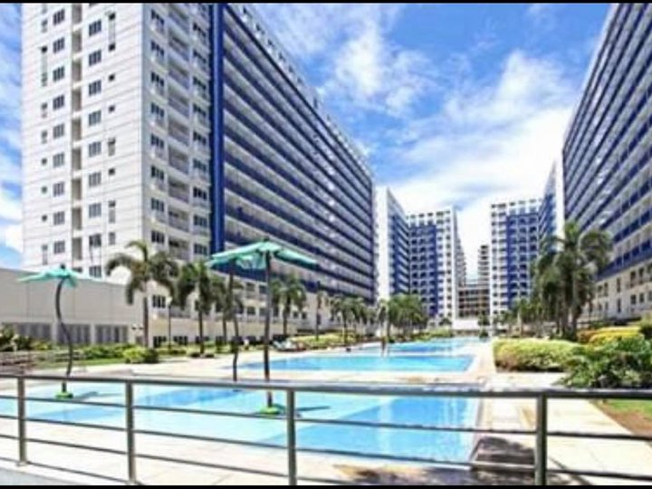 1 Bedroom with Balcony & Parking Slots for Sale in Sea Residences