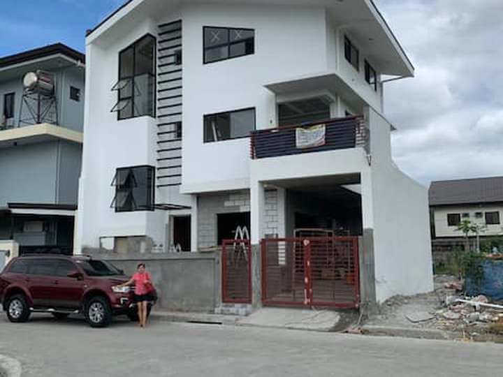 FOR SALE!! BRAND NEW HOUSE AND LOT LOCATED IN TAYTAY RIZAL