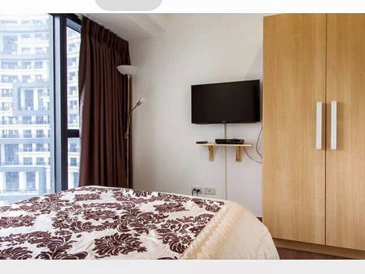 1 Bedroom For Sale in Knightsbridge Makati
