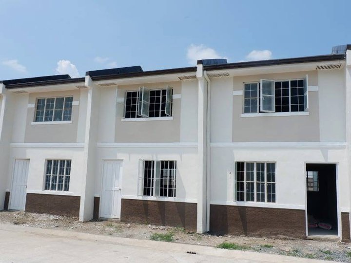 3K LANG RESERVATION!!! RFO TOWNHOUSE IN MEXICO PAMPANGA