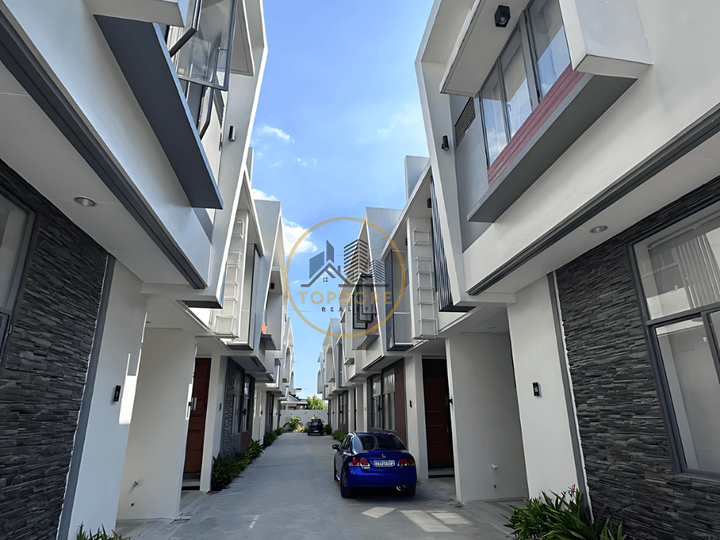 3-bedroom Townhouse For Sale in Quezon City / QC Metro Manila near SM North