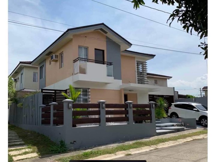 4-bedroom House For Sale in Ridgeview Estate Nuvali