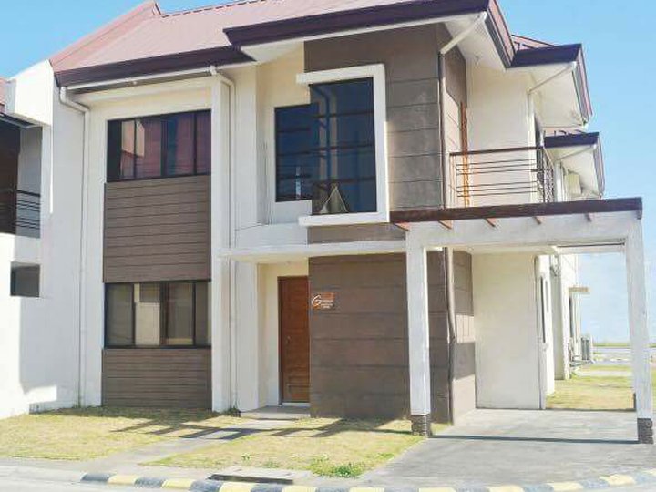 FOR SALE! HOUSE AND LOT IN DEL ROSARIO SAN FERNANDO PAMPANGA