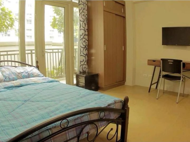 Studio with Balcony for Rent in 150 Newport Boulevard Pasay City