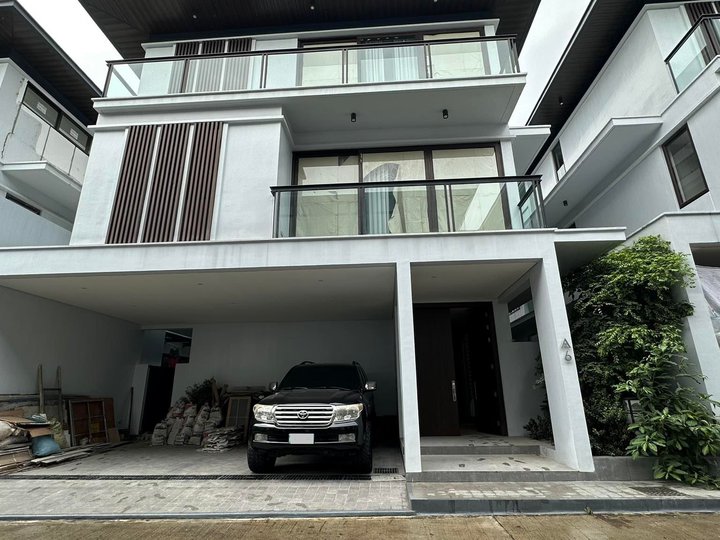 550 sqm House and Lot FOR SALE in New Manila Quezon City