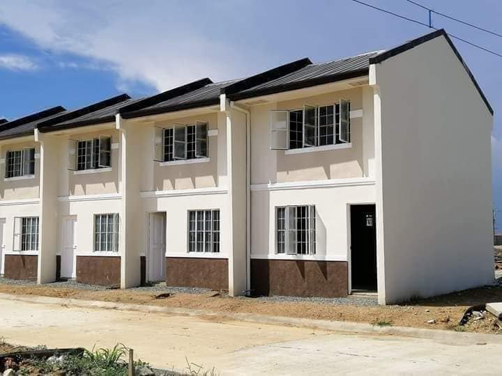 2-bedroom Townhouse For Sale in Mexico Pampanga