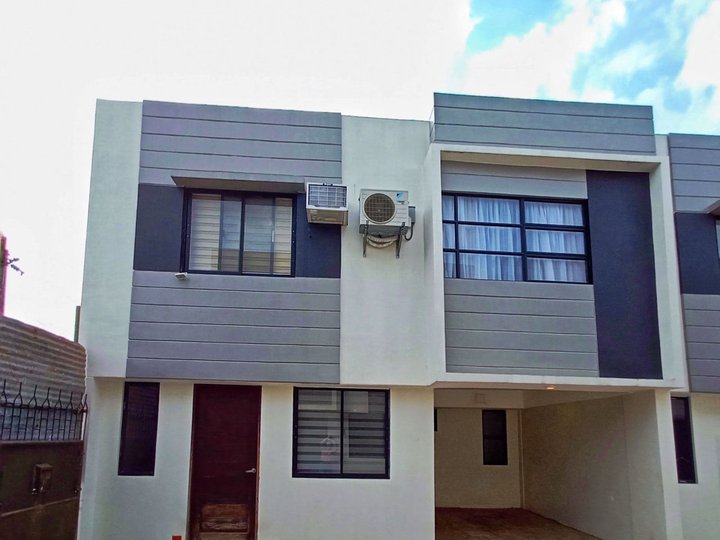 RFO TOWN HOUSE IN QUEZON CITY ONE FAIRVIEW