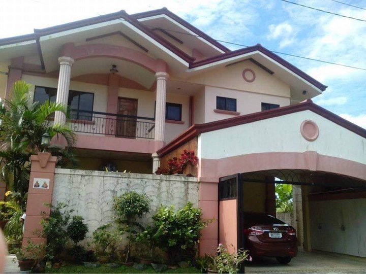 Gated Subdivision House and Lot for Sale in Tagaytay