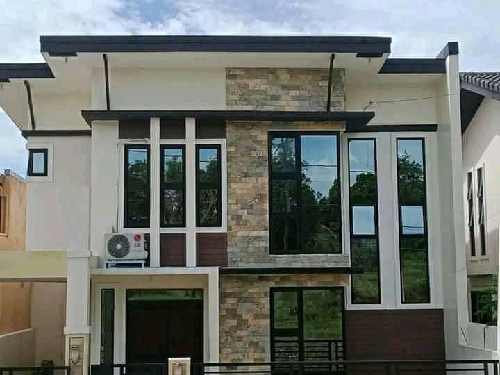 3BR House and Lot For Sale in Bacoor Cavite near in SM Molino