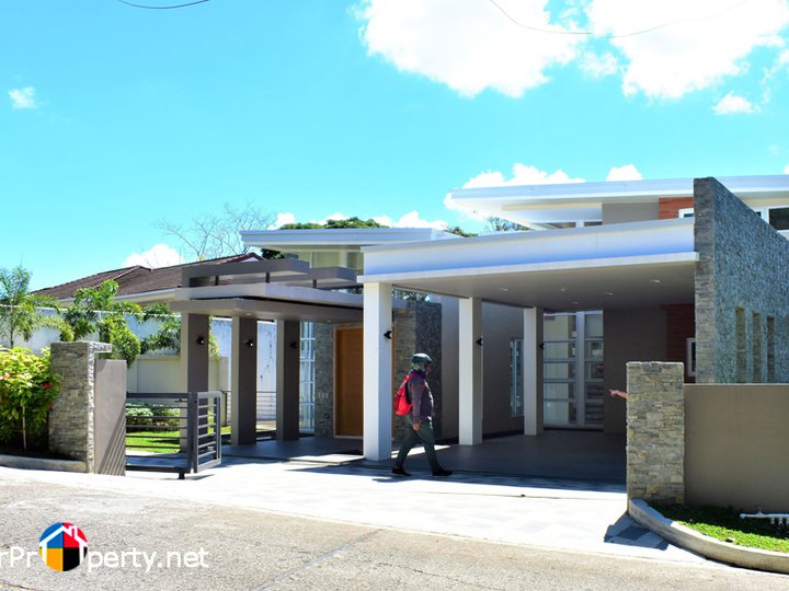 5-bedroom Single Detached House For Sale in Cebu City Cebu