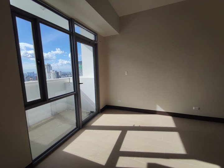 High Class 2-BR 68 sqm with Balcony Condo in Cubao Quezon City P50