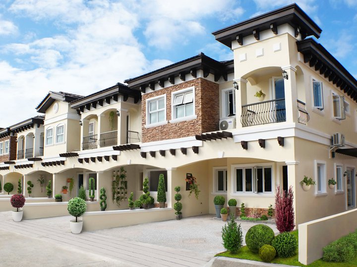 Townhouse for Sale in Alabang available for Foreigners