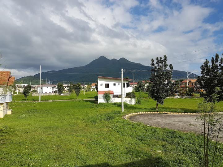 Residential Lot For Sale in Santo Tomas Batangas