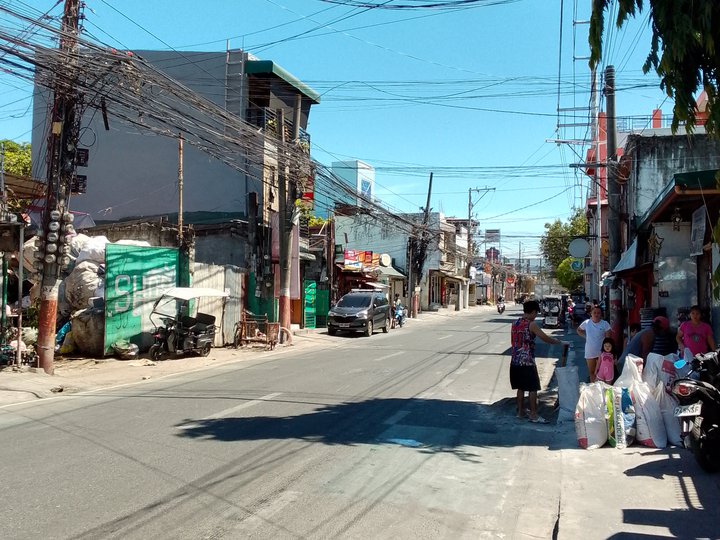Commercial property for sale,with house,warehouse 1,500sqm. 70M in Taguig City 09759663299