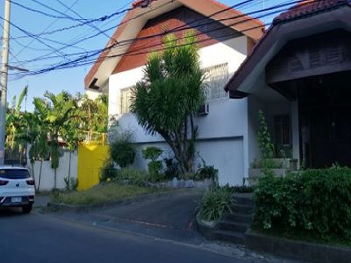 7-Bedroom & 5 Toilet  With Swimming Pool in BF Homes International